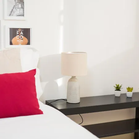 Guest - Cedofeita Daire *